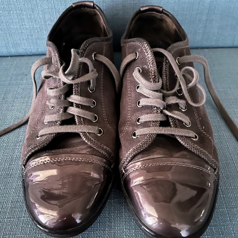 AGL - Attilio Giusti Leombruni - beautiful gray suede shoes.